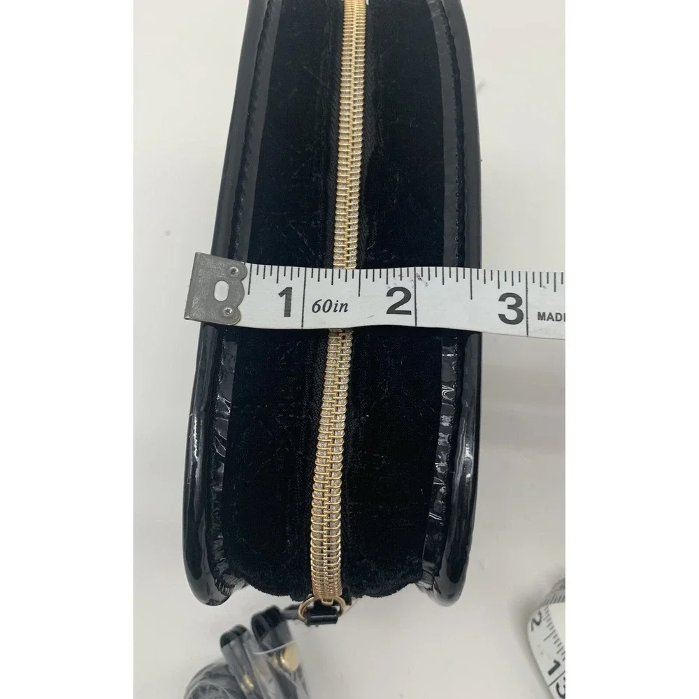 Kendall‎ Kylie Black Velvet Cosmetic Bag Pouch Gold Zipper Crossbody Strap NEW